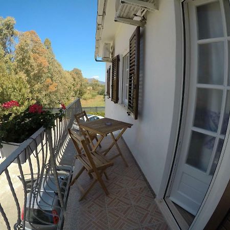 Al Sole Di Pula Bed & Breakfast ภายนอก รูปภาพ