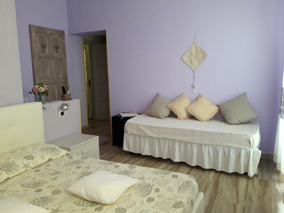 Al Sole Di Pula Bed & Breakfast ภายนอก รูปภาพ